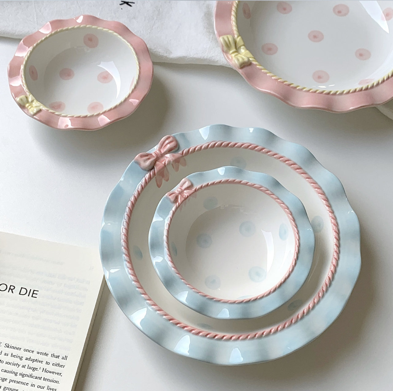 Sweet Ribbon Ceramic Plate