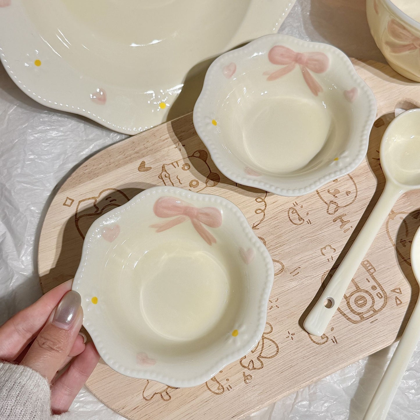 Ribbon & Cream