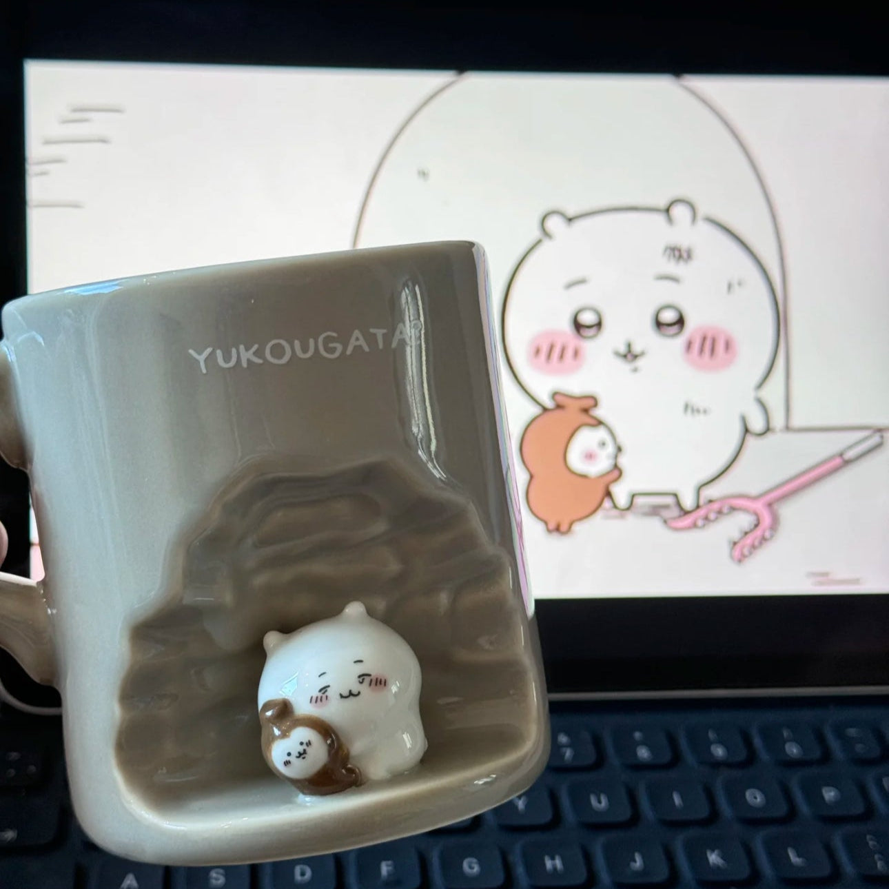 Chiikawa “Cave Friends” Mug | YUKOUGATA? & YOROKOBIGANAI