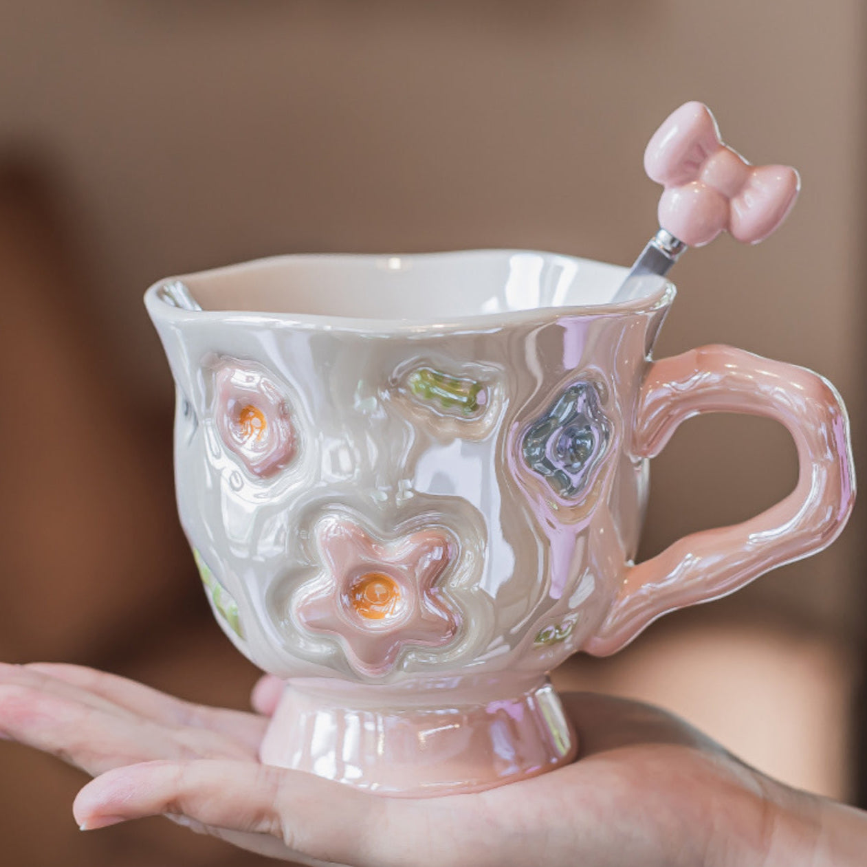Embossed Flower Footed Mug