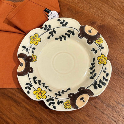 Scalloped Animal Friend Plate
